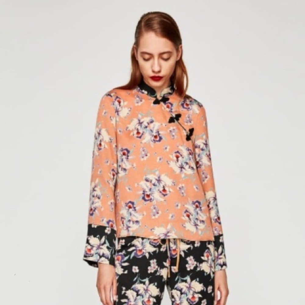 Zara Trafaluc Asian inspired floral blouse with frog button appliqué Size S
